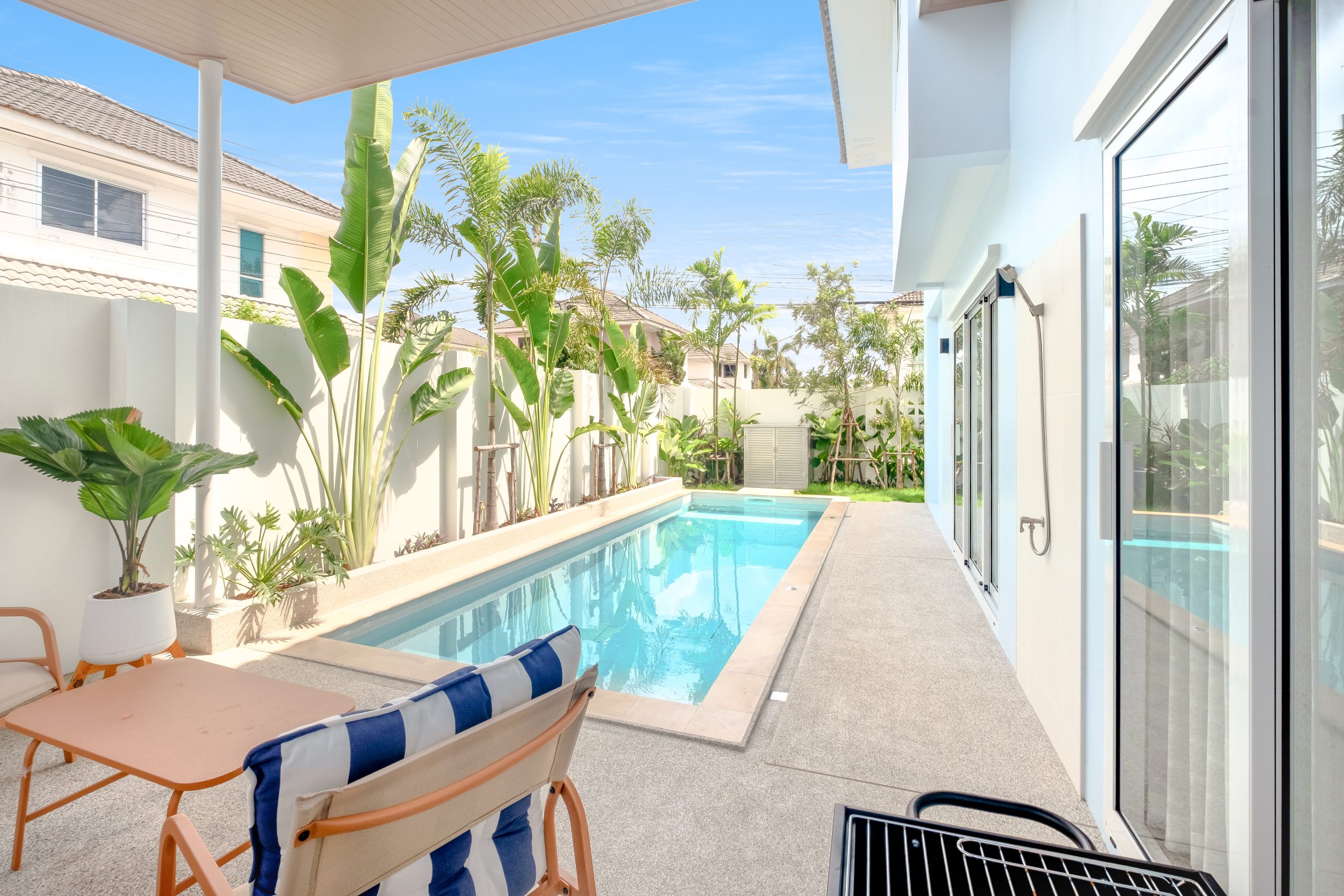 saltwater pool villa khon kaen